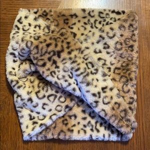 Women’s leopard print scarf